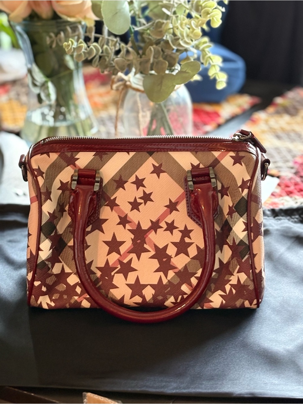 BURBERRY supernova limited edition star print crossbody in Burgundy and Cream